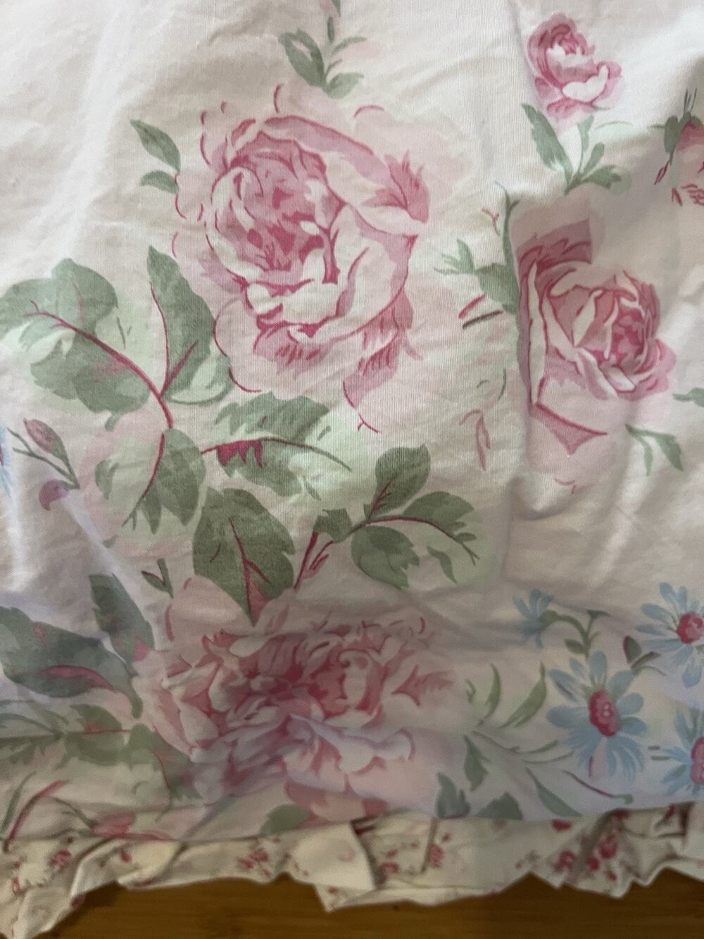 Simply Shabby Chic QUEEN ruffle comforter 3 PCs Pink Rose French Country